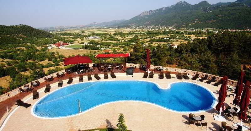 Mouzaki Palace Buitenkant foto
